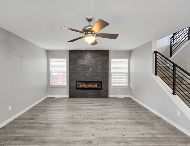 Foto del edificio - Spacious Remodeled 3BR Home Across from Ro...