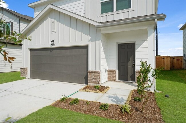 Building Photo - 8627 Vacek Xing Wy
