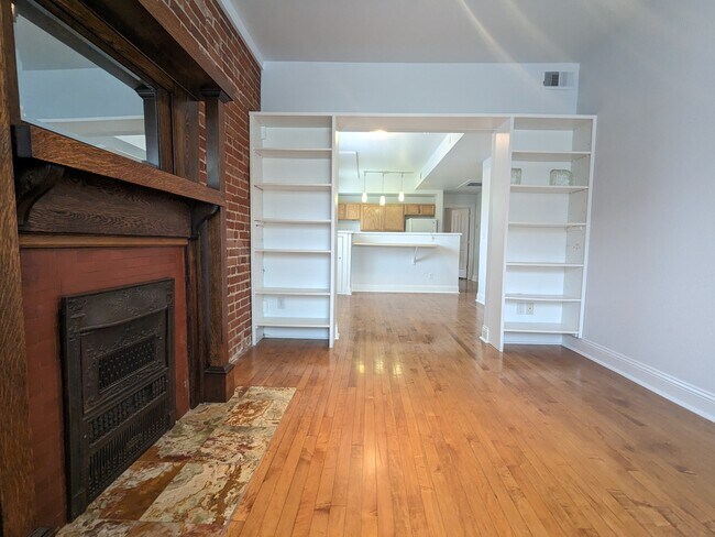 Foto del edificio - 1760 N Franklin St
