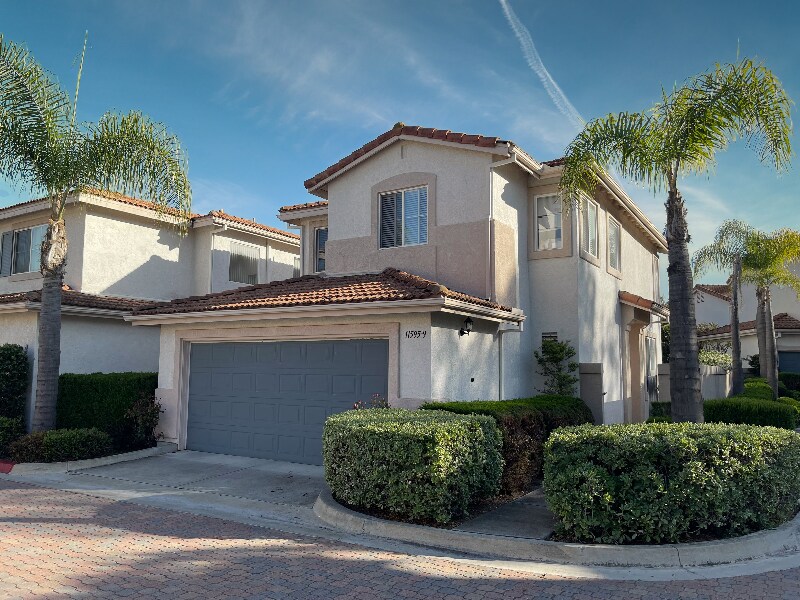 Primary Photo - 11595 Compass Point Dr N