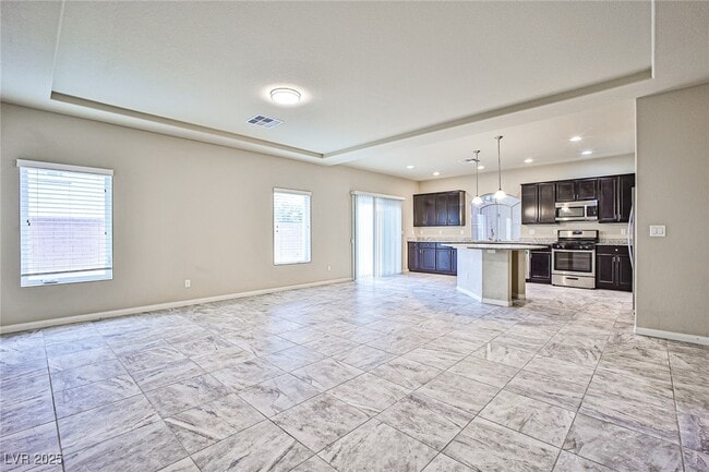 Foto del edificio - 7230 Summit Lake Ct