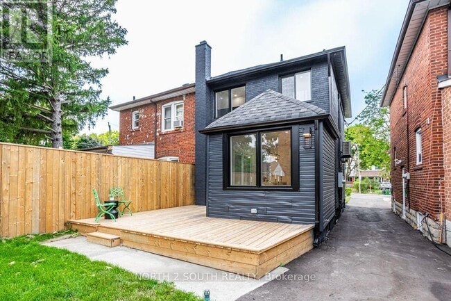 Building Photo - 9 Glenvalley Dr