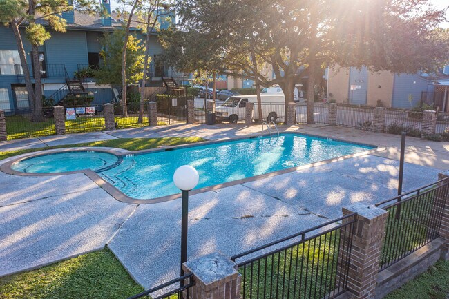 Foto del edificio - 10001 Westpark Dr