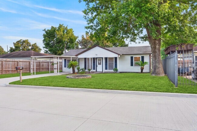 Building Photo - 7315 Marilyn Ln