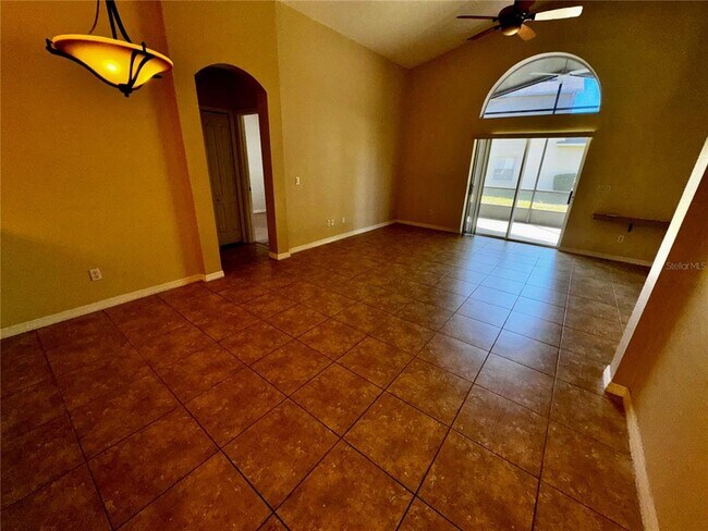 Foto del edificio - 16567 Cedar Run Dr