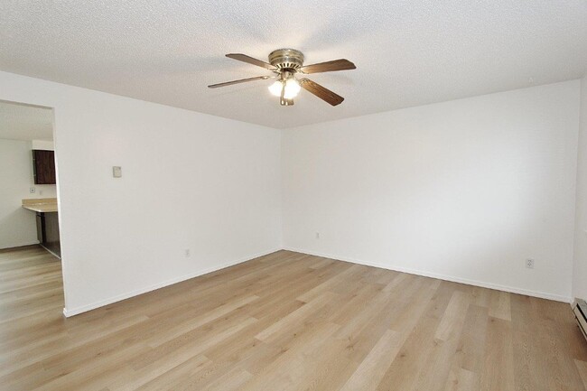 Building Photo - Single-Level Home on Corner Lot