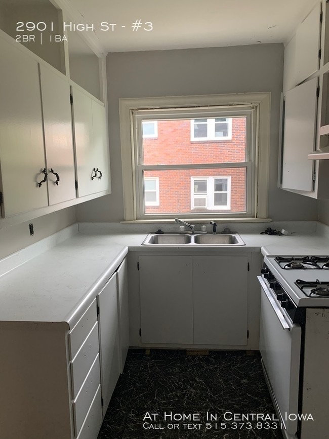 Building Photo - Ingersoll charmer 2br