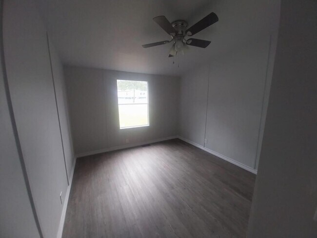 Foto del edificio - 12786 Roy Harris Loop