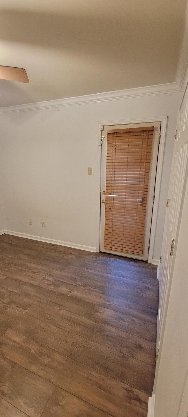 Building Photo - 122 Cane Ridge Cir