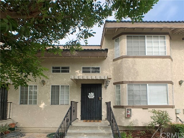 Building Photo - 30 N Almansor St