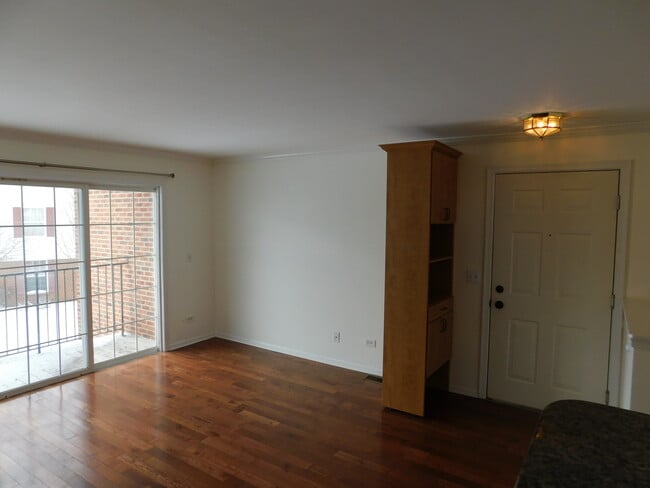Building Photo - 670 Mill Cir