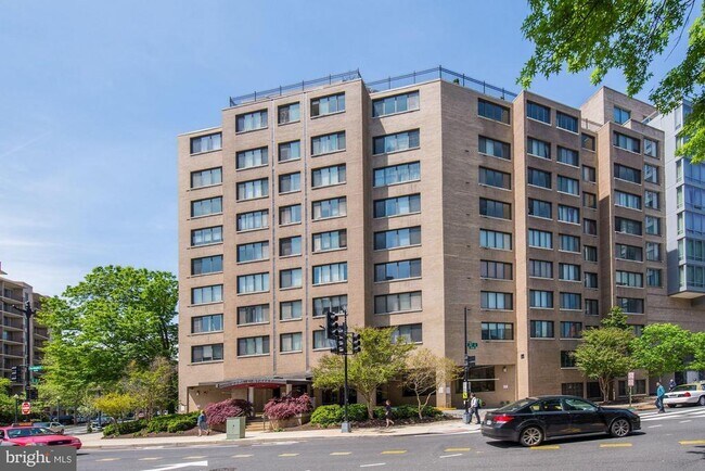 Foto del edificio - 2201 L St NW