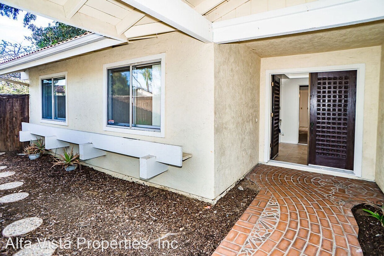 Primary Photo - 4 br, 2 bath House - 5404 Coral Reef Ave.