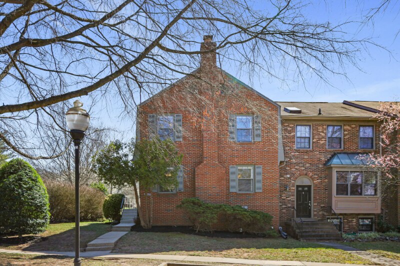 3921 Tallow Tree Pl, Fairfax, VA 22033 Townhome Rentals in Fairfax VA