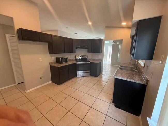 Building Photo - 1440 Timberbend Cir