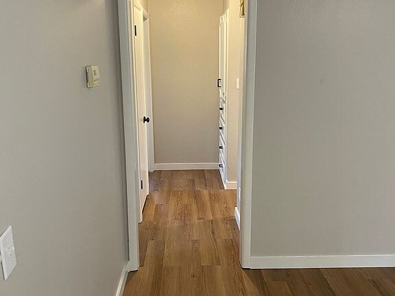 Foto del edificio - 1117 W Woodlane Dr