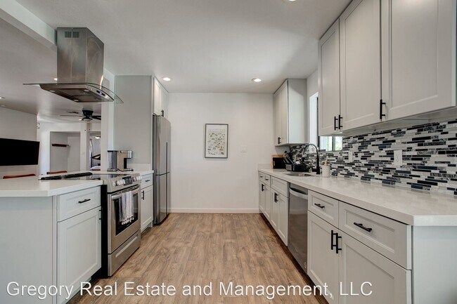 Foto del edificio - 4 br, 2 bath House - 1201 E Northview Avenue