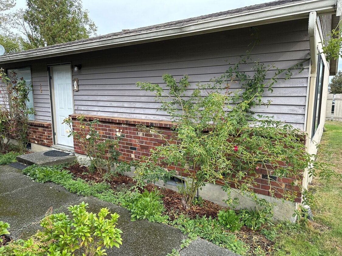 Primary Photo - 319 S 20th St