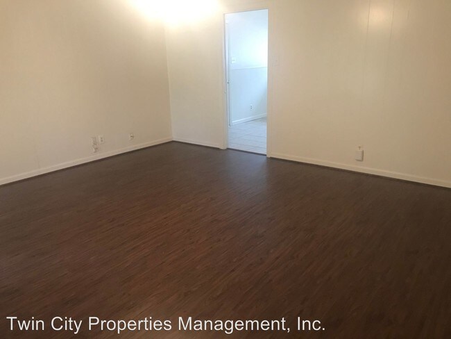 Building Photo - 3 br, 1.5 bath House - 509 Crepe Myrtle Ave.
