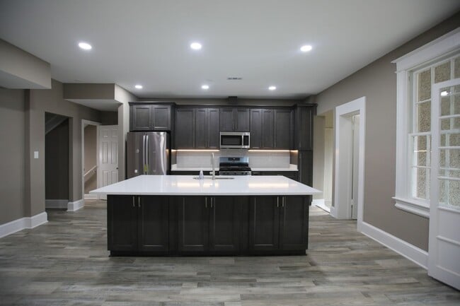 Foto del edificio - 5313 13th St NW