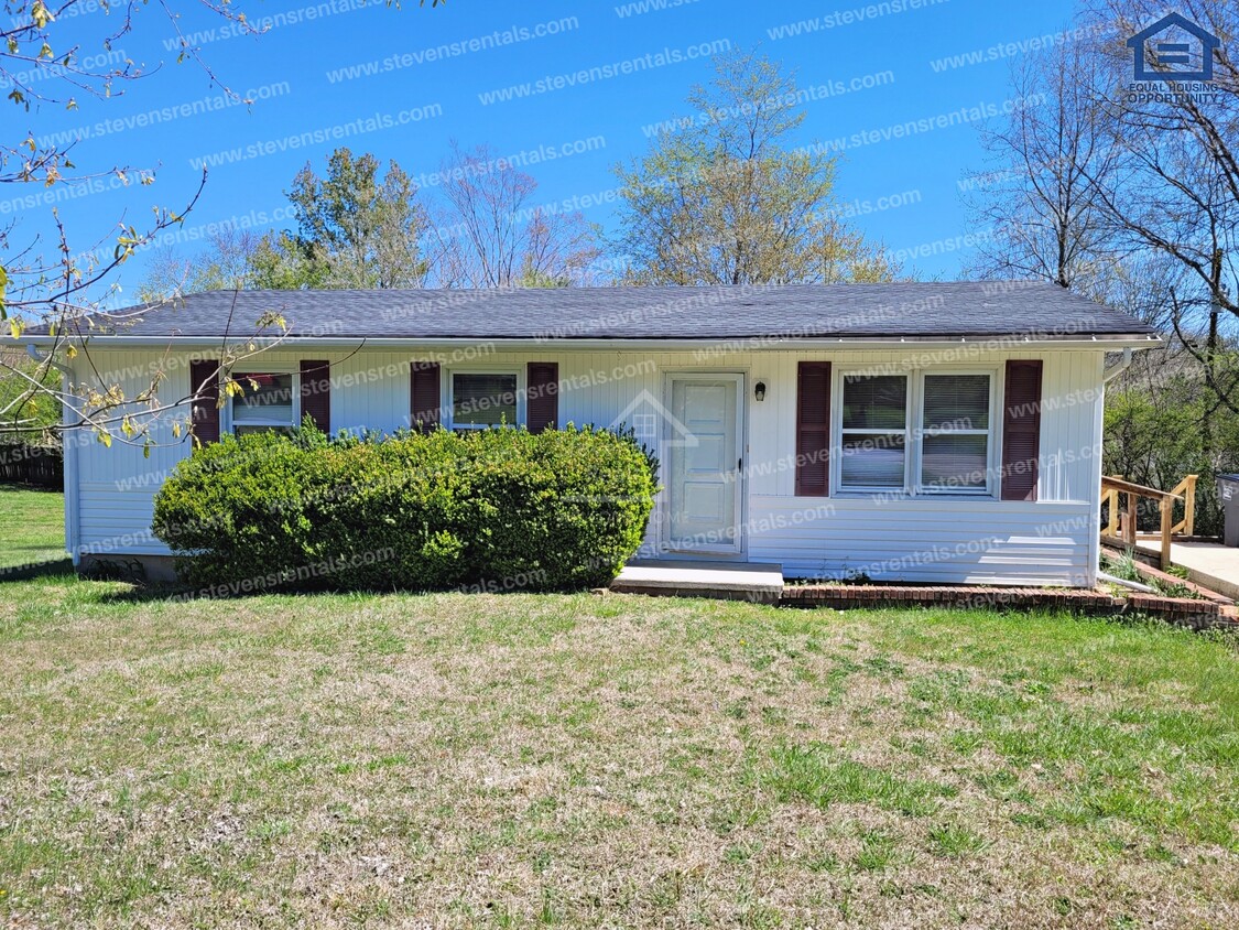 Primary Photo - 4436 S Creek Rd