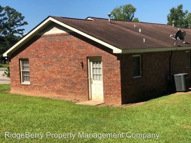 Building Photo - 2 br, 1 bath Apartment - 114 Burlington Rd