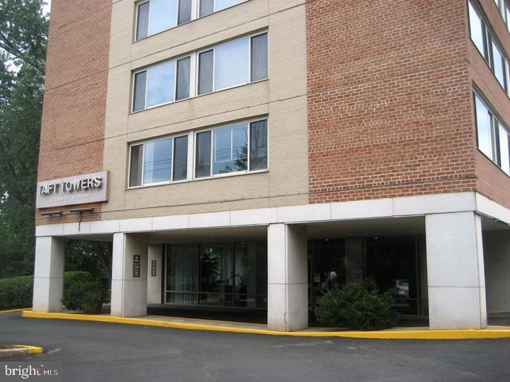 1210 N Taft St Unit 411, Arlington, VA 22201 Room for Rent in Arlington, VA