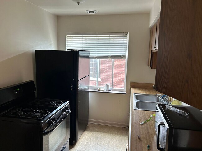 Foto del edificio - 6622 Ravenal Ct