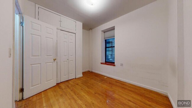Building Photo - 3 bedroom in Manhattan NY 10003