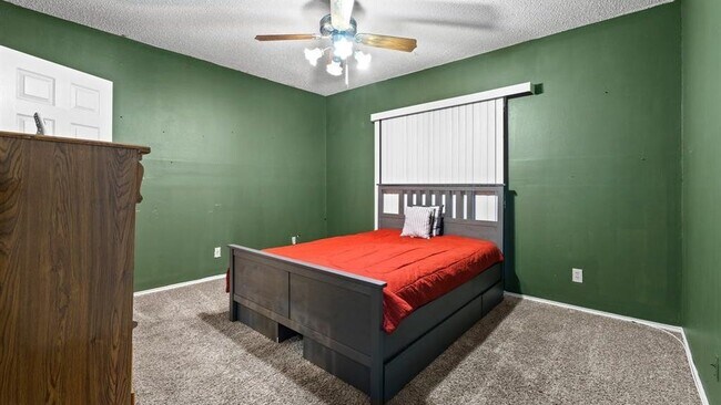 Foto del edificio - 8750 Park Ln