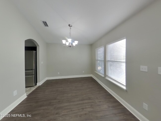 Building Photo - 2268 Eisner Dr