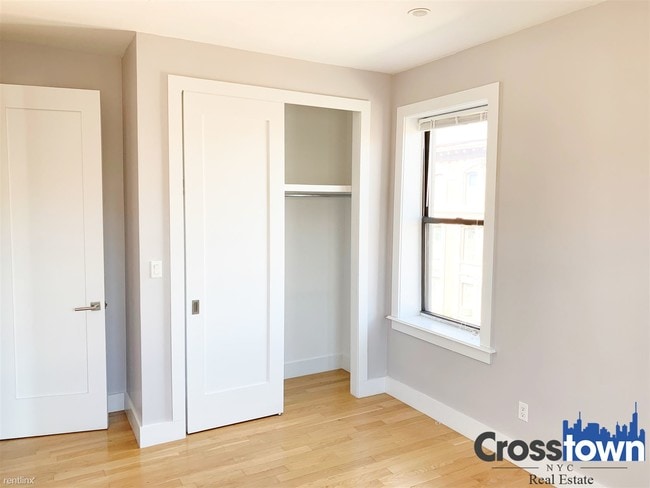 Building Photo - 6 br, 2 bath Apartment - 610 W 136th St
