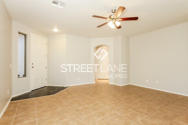Building Photo - Charming 3 bedroom home in Randolph Ranch-...