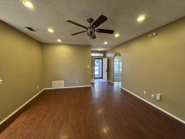 Building Photo - House Located On Cul-De-Sac & One Block Fr...