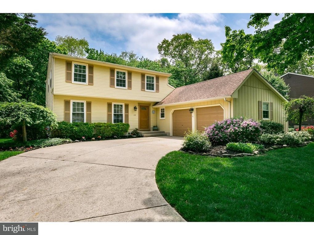 Primary Photo - 138 Knotty Oak Dr