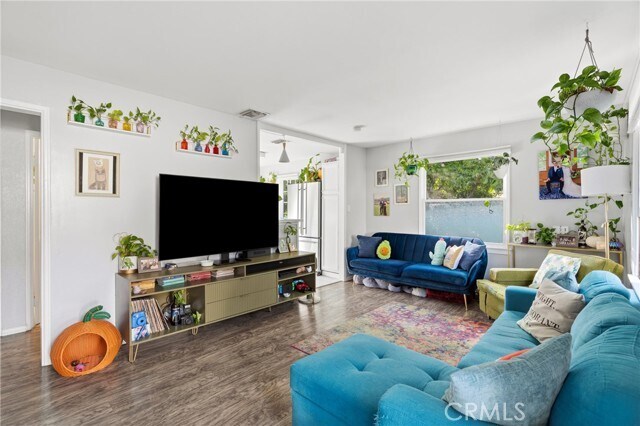 Foto del edificio - 274 W Laurel Ave