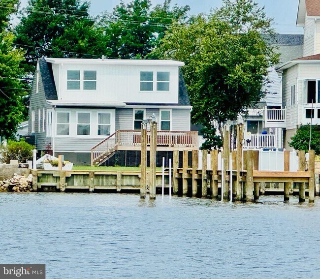 Foto del edificio - 9135 Cuckold Point Rd