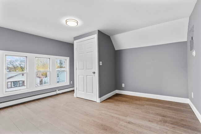 Building Photo - 55 Elliot St