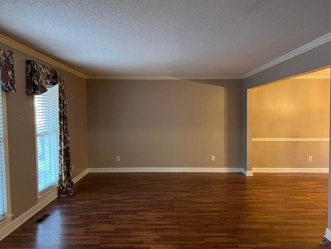 Foto del edificio - 115 Wedgewood Ct