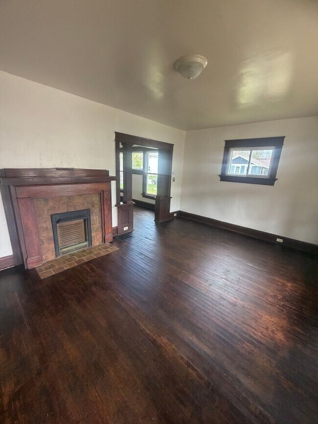 Foto del edificio - 556-58 E 5th St