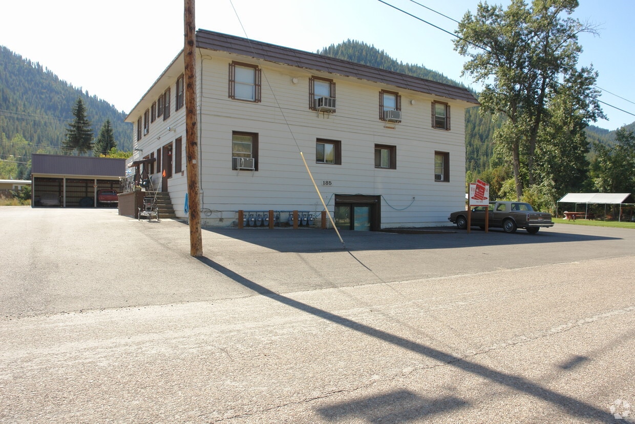 Building Photo - 185 W Yellowstone Ave