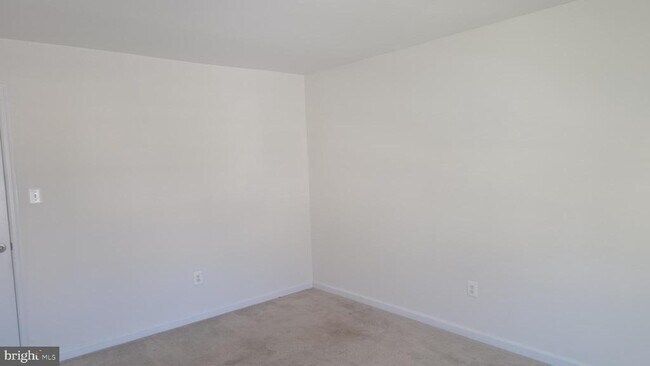 Foto del edificio - 5185 Mudville Ln