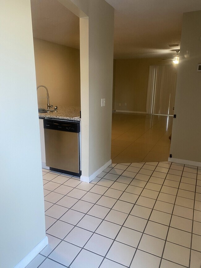 Foto del edificio - 3556 Forest Branch Dr