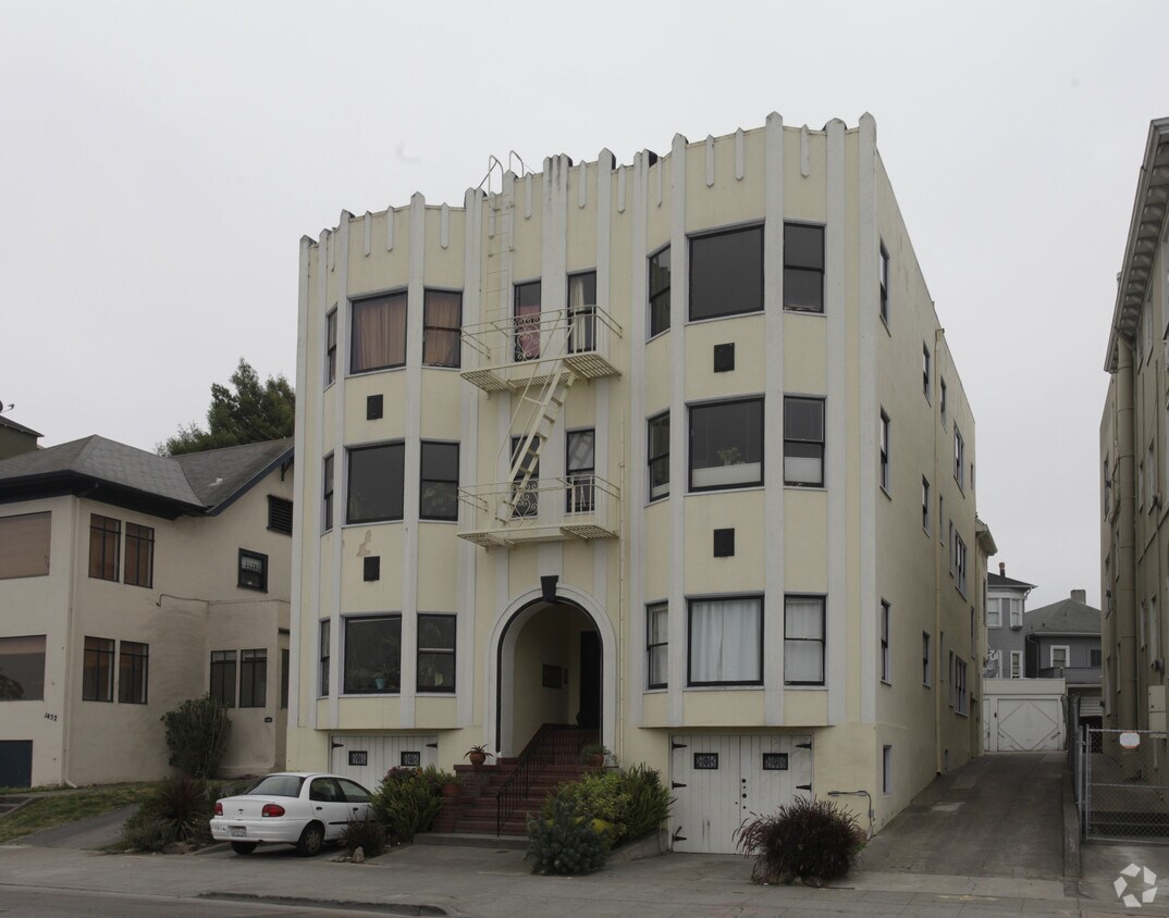 Building Photo - 1438 Lakeshore Ave