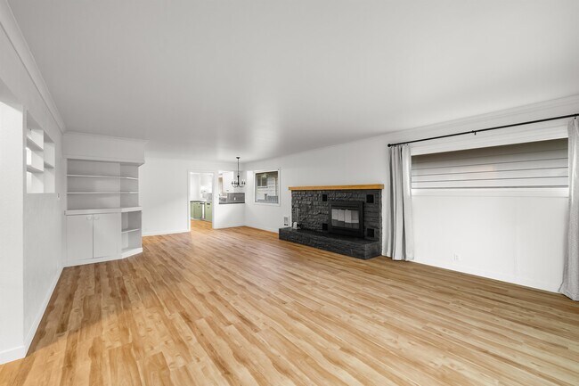 Foto del edificio - 116 W 3rd St