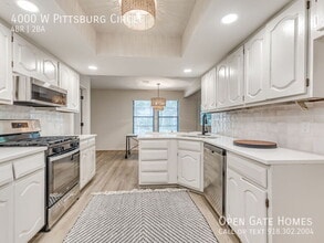 Building Photo - 4000 W Pittsburg Cir