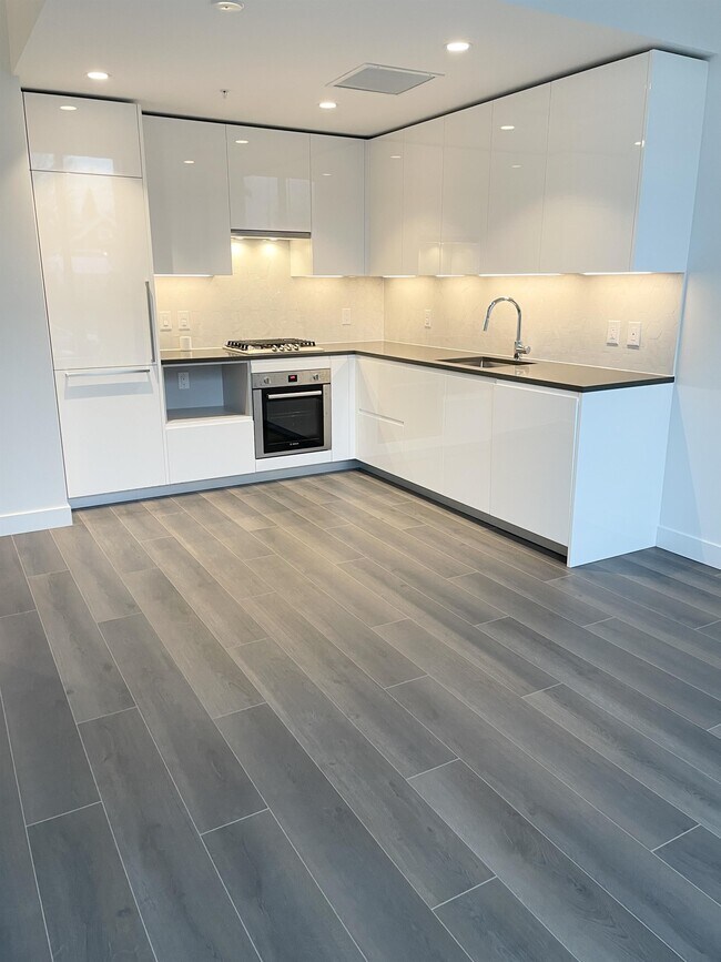 Photo du bâtiment - 8181 Chester St