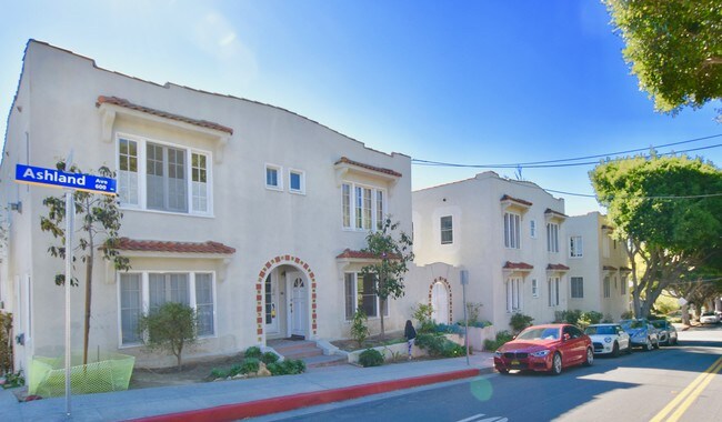 Complex Street View - 612 Ashland Ave
