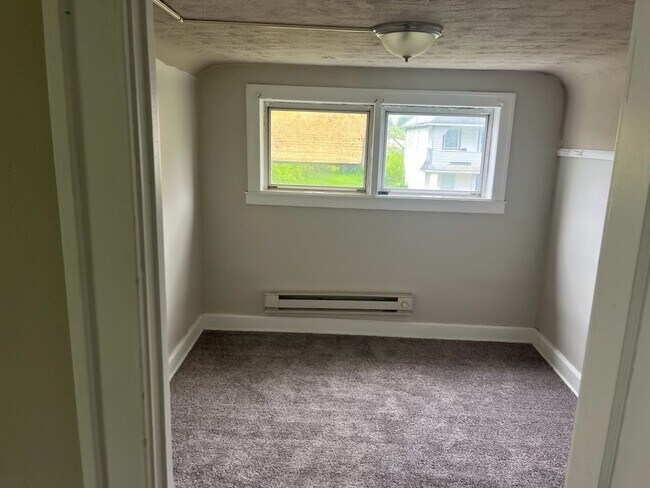 Building Photo - Newly updated home for rent!