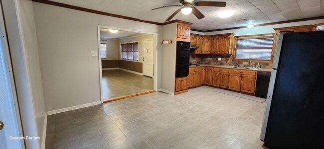 Building Photo - 426 Missouri St